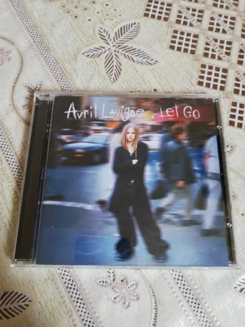 CD MUSIQUE ALBUM Avril Lavigne - Let Go - Bon état