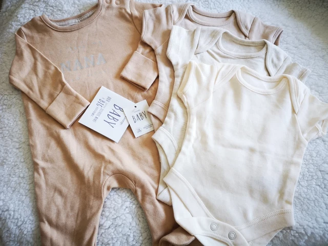 BNWT Baby Bundle sleepsuit vests set unisex cream newborn early tiny 6lb