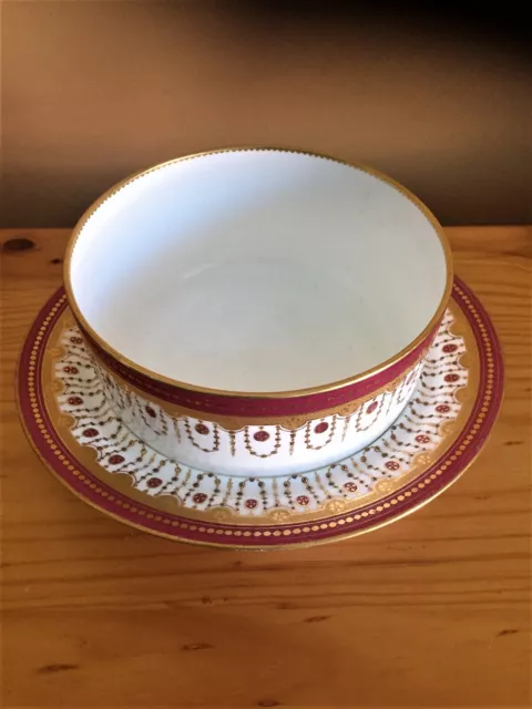 ENGLISH MINTONS PORCELAIN 2 PIECES BOWL AND PLATE. GOLD ENCRUSTED. Ca 1880