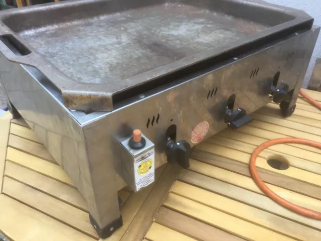 Gasgrill Edelstahl 3 flammig mit Stahlpfanne 59x46x6 cm Partygrill