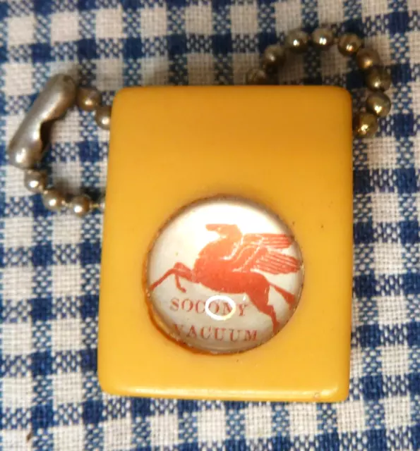 Vintage Mobil Gas Oil Socony Vacuum Pegasus Keychain Dubuque Iowa Celluloid 2