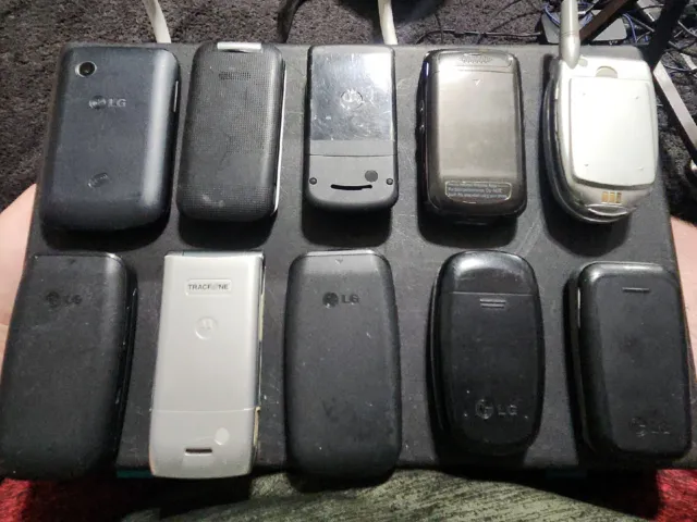 Old Cell Phone Lot of 11, Mix Brands