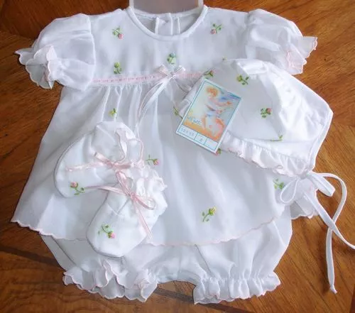 Will'beth Preemie Newborn Baby Girl Infant Set Bonnet Booties Take-Me-Home NWT