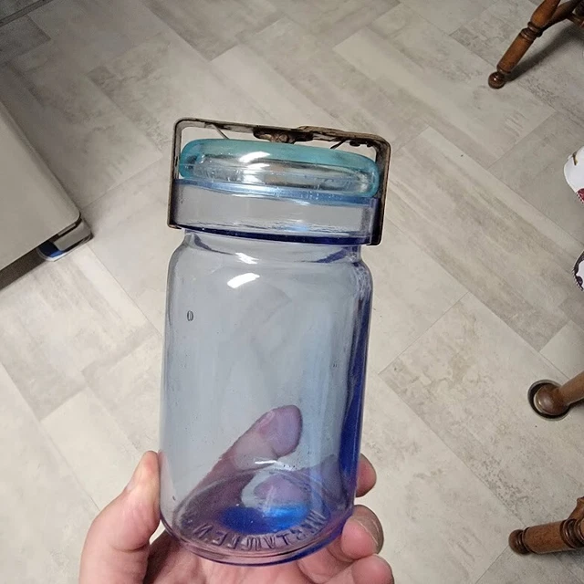 Nice cornflower blue H.W. Pettit Westville N.J.  pint fruit jar with clamp COLOR