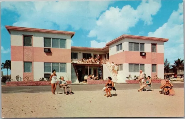 Hollywood, Florida Postcard "Golden Sands Motel - Apartments" Beach View c1950s