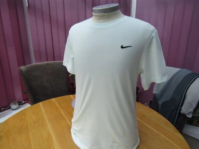 Nike Men's Small Regular Fit T-Shirt  - 40" Chest