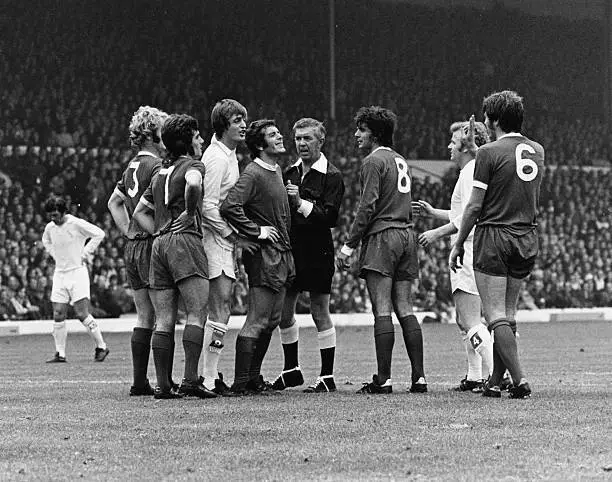 Football Leeds United Verses Liverpool 1972 OLD PHOTO