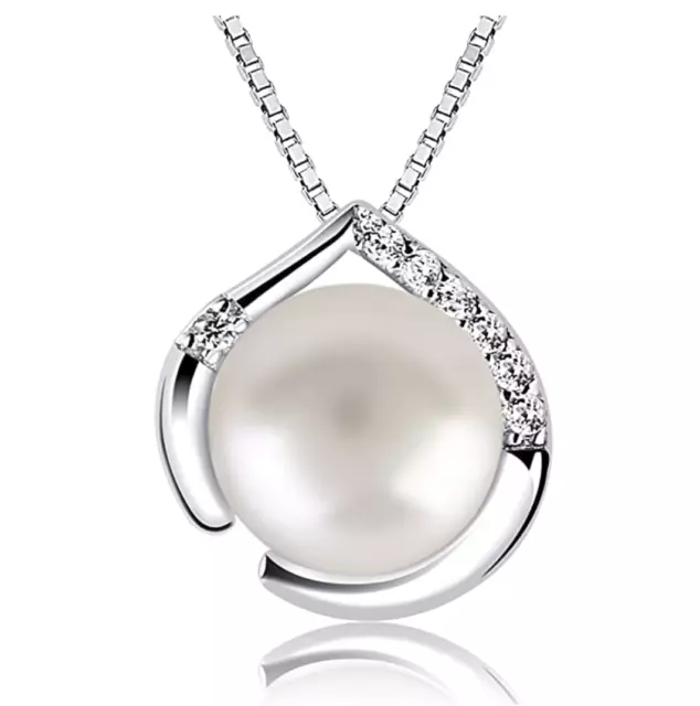 Sterling Silver 925 Freshwater Pearl Pendant Necklace - 18 inch Chain Gift Boxed