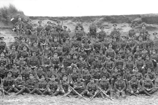 Sxz-32 WWI, Military, Welsh Regt Group With Rifles. Photo