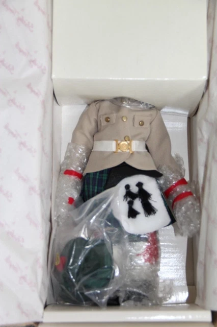 WEE WILLIE WINKIE Shirley Temple Silver Screen Doll Danbury Mint 14" W/Box 3