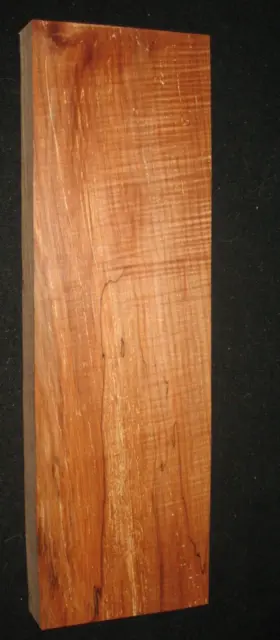 "Cuchillo artístico artesanal tallado bloque de arce rizado llama 24"