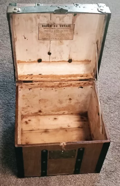 Kleine Truhe Frankreich alt Antik Godillot Brevete um 1860 Holz Messing Koffer