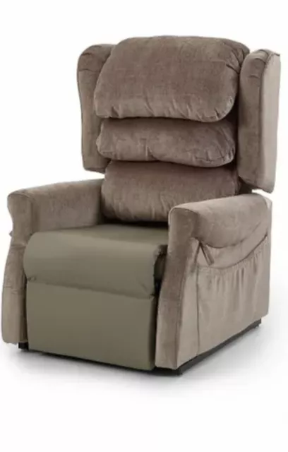 Accora hotsell riser recliner