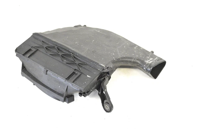 Boîte à Filtre à Air Gauche Pour Mercedes C W205 AMG - Réf A1770901301 - Essence 4.0 - 2014 - Occasion