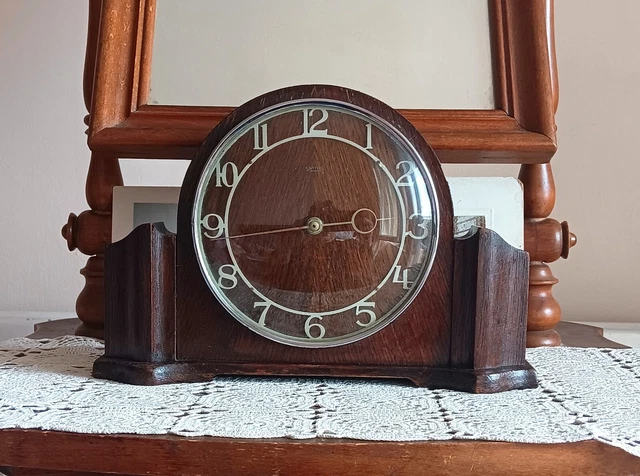 VINTAGE MANTEL DESK shelf clock, Smiths, wind up clock, mechanical