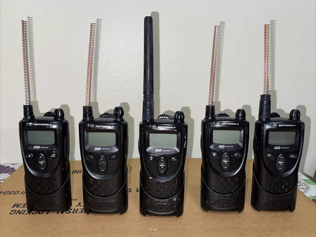Lotto Di (5) Motorola Xtn XV1100 1-Channel, 1-Watt Vhf Business Due-Vie Radio
