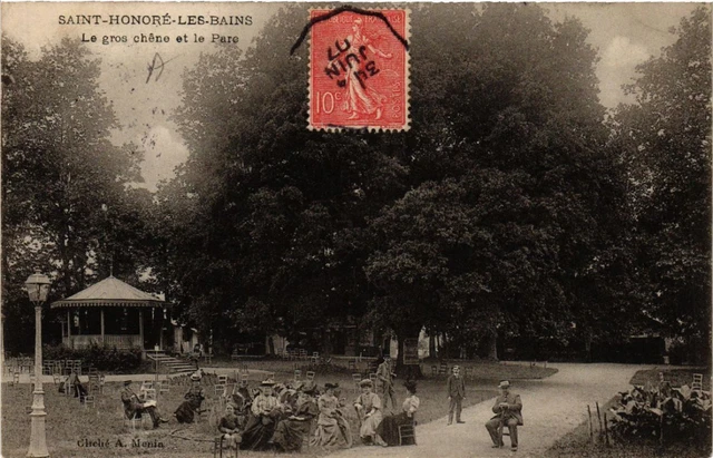 CPA St-HONORÉ-les-BAINS - Le gros chene et le Parc (457059)