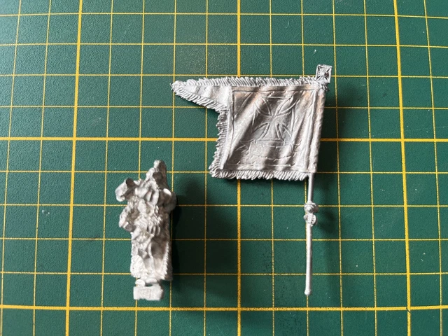 Games Workshop Warhammer Fantasy Empire Griffon Standard Bearer | OOP