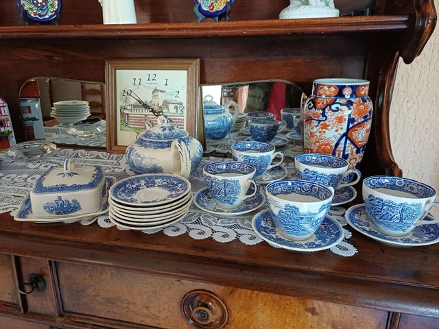 Service à Thé 2 Tasses Studio Nova - Porcelaine Blanche Liseré Bleu - Parfait état