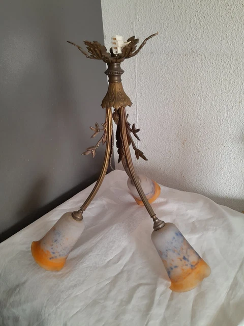 Lustre Suspendu Ancien – Bronze Doré Et Verre D'art – 3 Lumières – France