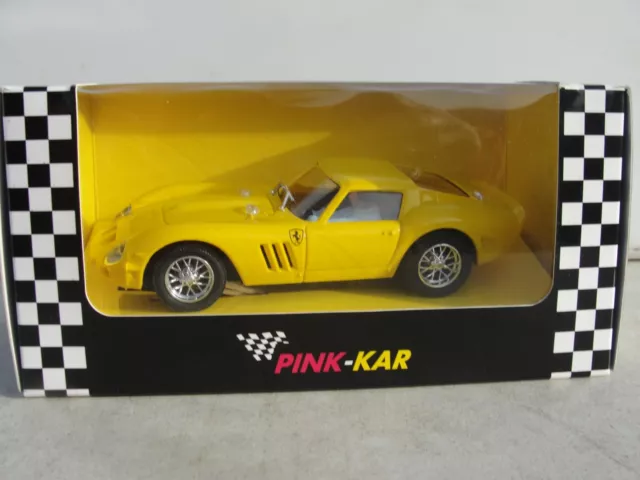 Pink Kar Feerrari 250 Gto  Yellow   1:32 Slot New Old Stock Boxed