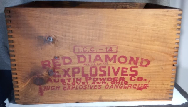 Vintage Red Diamond Explosives Wooden Packing Crate Austin Powder Co. Dynamite