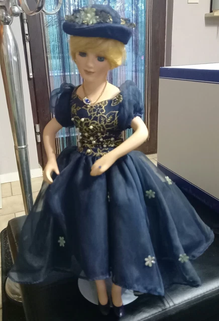 Poupée Vintage Lady Diana 49 Cm - Collection - Bon état