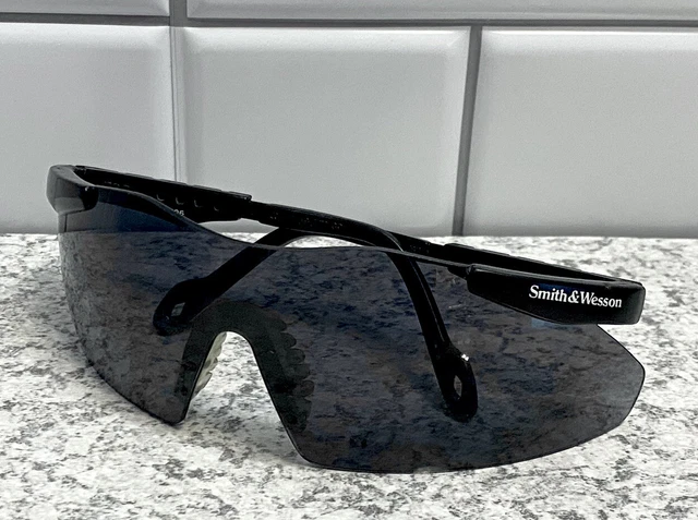 SAFETY GLASSES Smith & Wesson Adjustable Smoked Full Frame UV Lenses