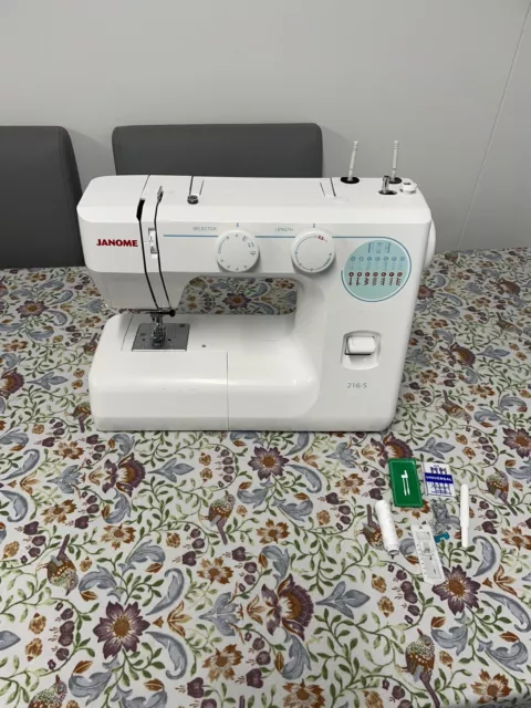 janome 216-s sewing machine With Cover And Accessories