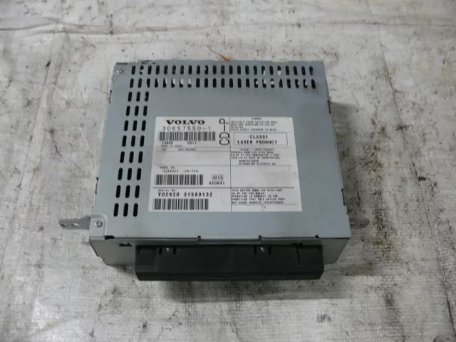 Volvo XC90 C 2,4 D 120 KW 163 PS Radio CD Audio System 30657550-1 R85