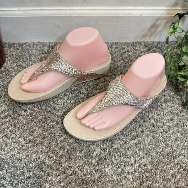 FitFlop Lulu Size 8 US Rose Gold Superglitz Sequin Thong Wedge Sandals Slip On