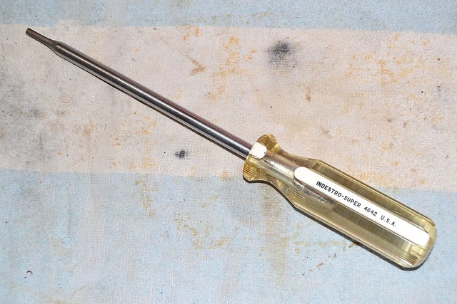 INDESTRO SUPER BTBN 4642 CLUTCH-HEAD SCREWDRIVER 1/4 inch QUALITY VINTAGE USA