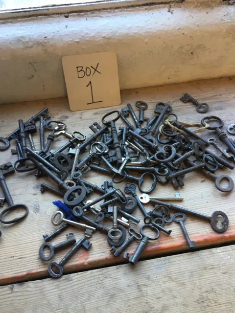 84 georgian, victorian and some later salvaged keys