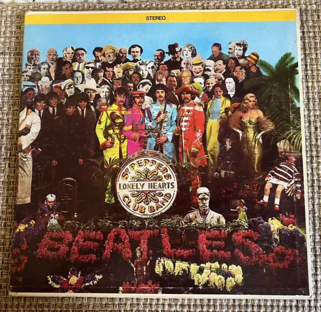 The Beatles Sgt. Pepper's Lonely Hearts Club Band 1968 SMAS-2653  VG+ w/insert