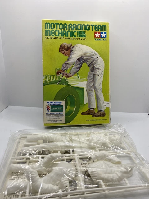 Tamiya Maquette Decor Motor Racing Team Mechanic Engine Tuning Personnages