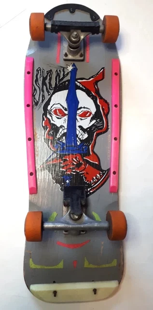 VINTAGE RETRO 1970's SURF FLYER & SKATE FLYER TIP-TOP SKATEBOARDS