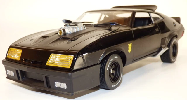 Miniature FORD FALCON XB GT 1973 MAD MAX - LAST OF THE V8 INTERCEPTOR