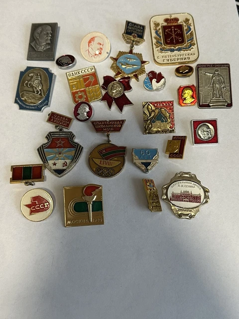 Lot De 31 Insignes Soviétiques Vintage - URSS - Années 1980 - Collection