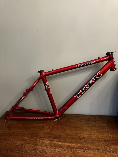 TREK 8500 SLR Retro Mountain Bike In Excellent Condition