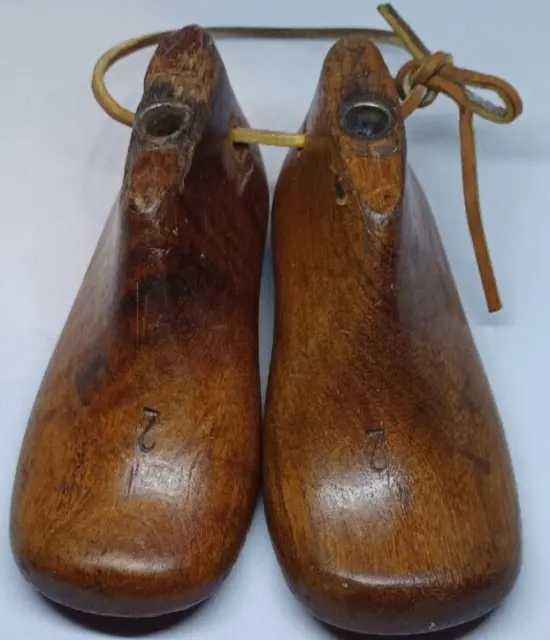 Pair of Children’s Size Wooden Shoe Molds/Antique/Cobbler Collectible Size 2