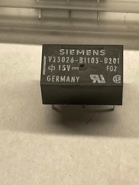 Lot of 4 Siemens V23026-B1103-B201 Latching 2 Coil Bistable 15VDC 1A Relays