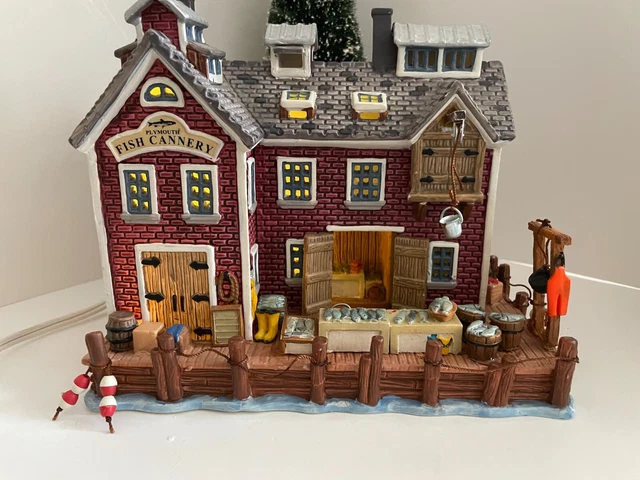 Lemax 2005 Lighted Christmas Village "Plymouth Fishing Cannery" 55216 No Box