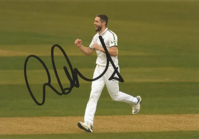 WARWICKSHIRE CRICKET: CHRIS WOAKES SIGNED 6x4 ACTION PHOTO+COA