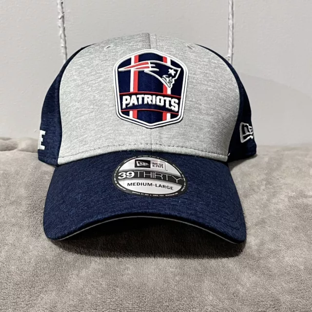 New Era 39Thirty  NFL New England Patriots 2018 Sideline Hat Cap Flex Fit (M/L)