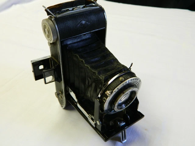 APPAREIL PHOTO ANCIEN a soufflet Kodak BROWNIE USA pliant modéle six 16 + Etui EUR 34,90