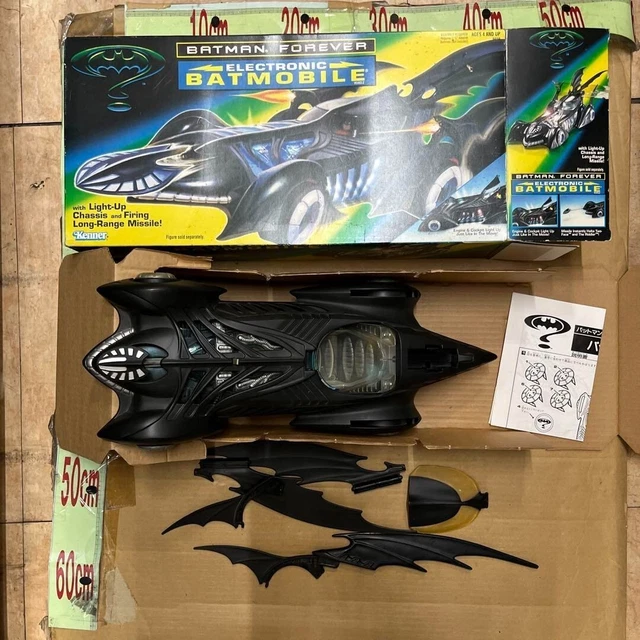 Batman Forever Batmobile avec figurine Batman 1995, noir mat, échelle 1