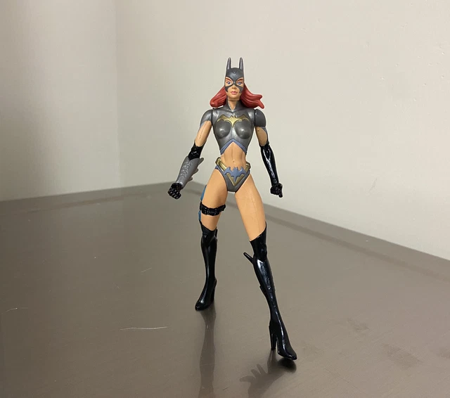 BATGIRL Batman Legends of the Dark Knight Action Figure