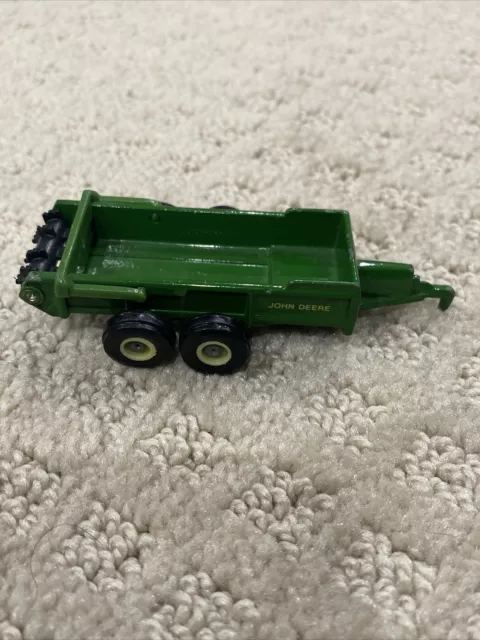 Ertl 1/64 Scale John Deere Hydra Push Manure Spreader Farm Toy Tractor Implement