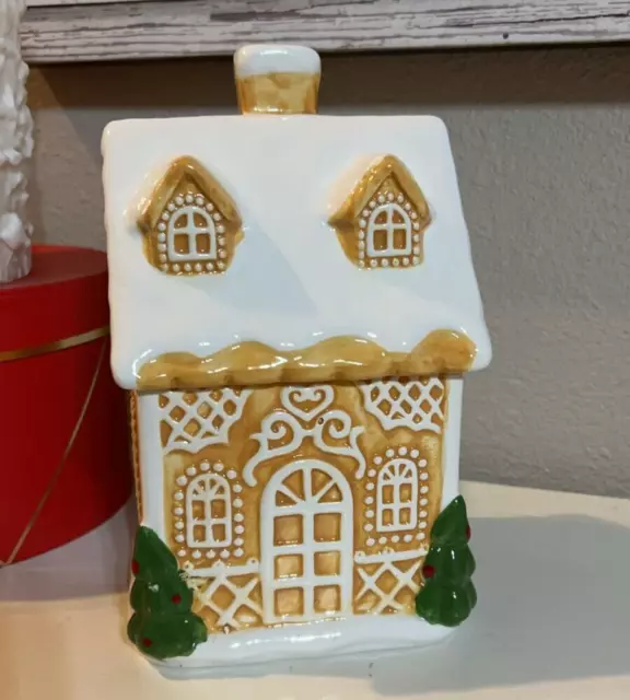 Adorable Ceramic Gingerbread House Cookie Jar - Christmas Decor