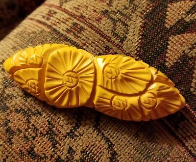 vintage Bakelite tested deep carved yellow flower brooch d6